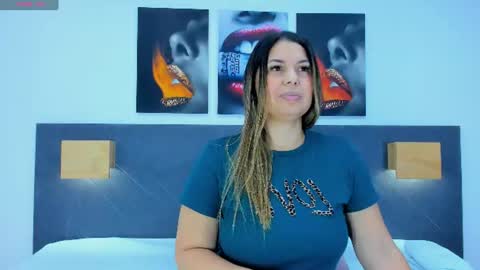 Andrea online show from August 18, 12:22 pm