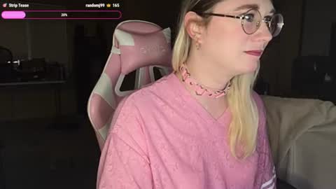 andii_candii online show from August 15, 2:37 am
