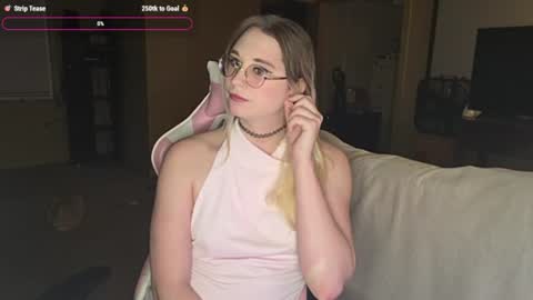 andii_candii online show from August 17, 1:10 am