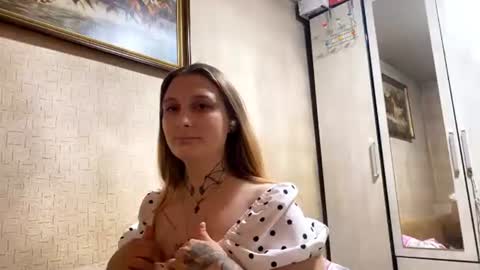 Emily online show from August 10, 8:43 pm