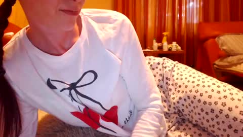 Andra online show from August 11, 4:09 pm