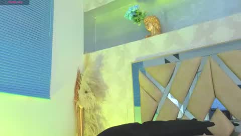Andre online show from August 8, 5:40 am