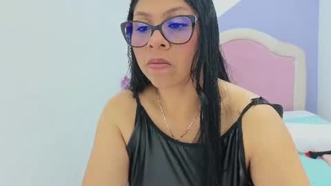 ANDREA online show from August 17, 5:12 am