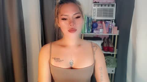 andrea06121998 online show from August 11, 6:32 pm