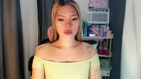 andrea06121998 online show from August 13, 7:44 am