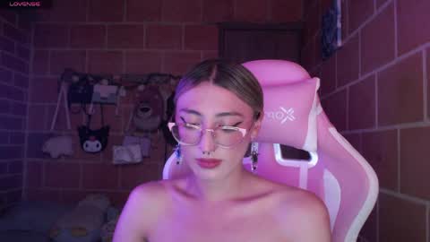 Andrea  online show from May 25, 6:32 pm