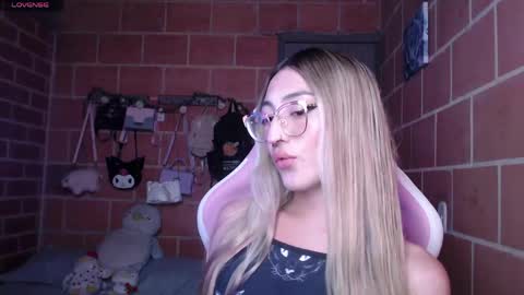 Andrea  online show from May 26, 4:19 pm