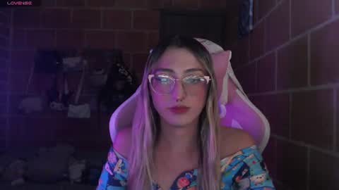 Andrea  online show from August 30, 1:38 am