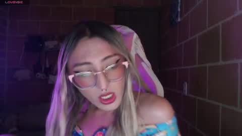 Andrea  online show from August 30, 2:44 am