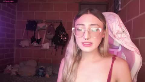 Andrea  online show from September 8, 4:03 pm