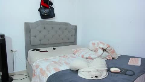 ANDREA online show from February 17, 11:12 pm