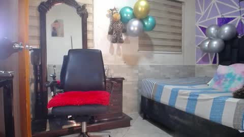 andrea ospina1 online show from March 10, 5:53 pm