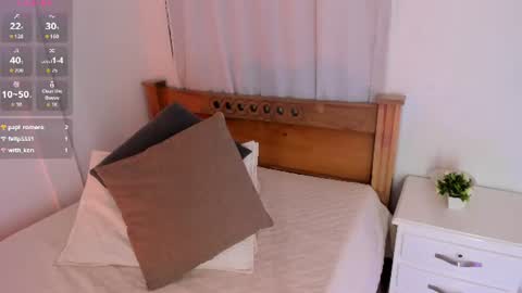 Andrea oss online show from August 12, 1:57 pm