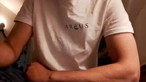 andreai1988 online show from August 10, 5:31 am