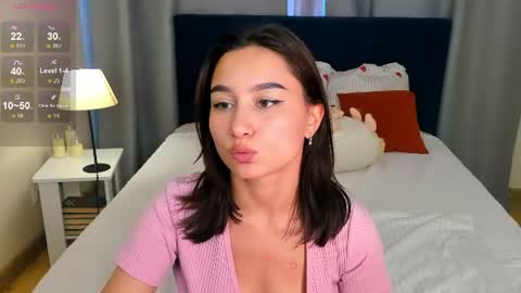 andreajohnsons online show from August 6, 5:50 am