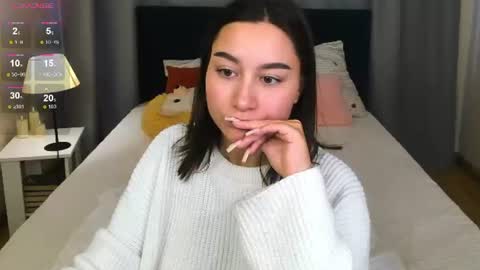 andreajohnsons online show from August 10, 5:31 am