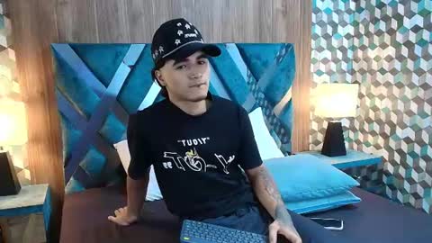 Andreao online show from August 9, 11:17 pm