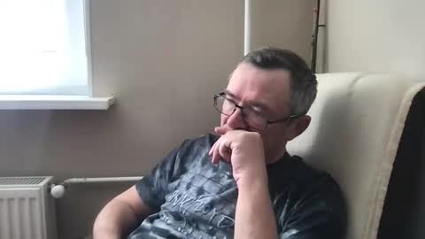 andreass60 online show from May 6, 7:32 am