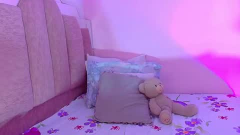 A n d r  e a S w e e t  online show from August 1, 9:43 pm