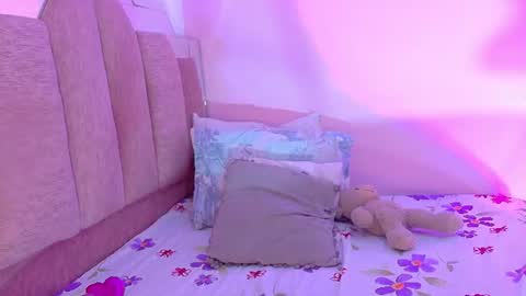 A n d r  e a S w e e t  online show from August 2, 1:01 am