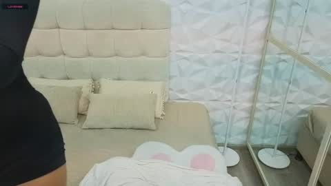 andrecastaneda online show from August 12, 11:51 pm