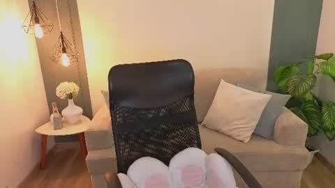 andrecastaneda online show from August 13, 8:23 pm