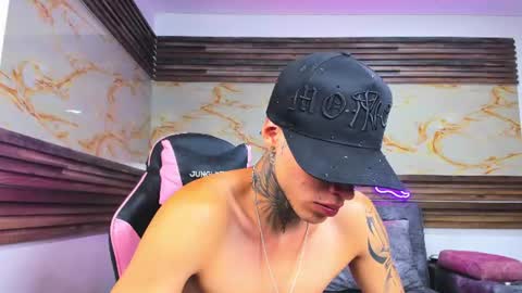 andrees_s online show from July 26, 12:59 am