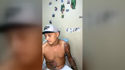 andreexcobar38 online show from June 1, 12:52 pm