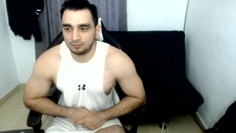 andres180950734 online show from August 11, 10:23 pm