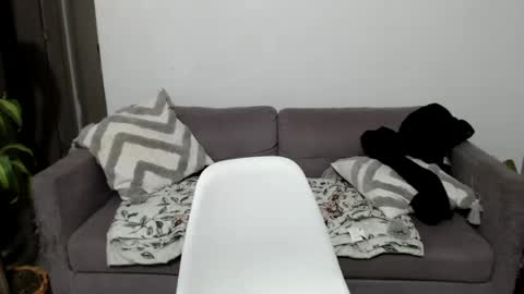 Andres 2977 online show from August 8, 4:45 am