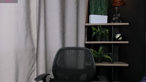 andres online show from August 2, 8:05 pm