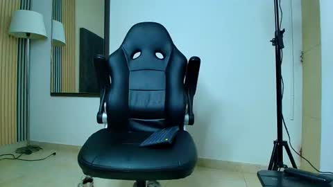 andres_stud online show from August 8, 10:37 am