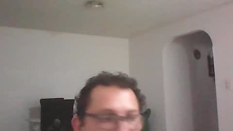 andresfloga online show from June 12, 10:39 pm