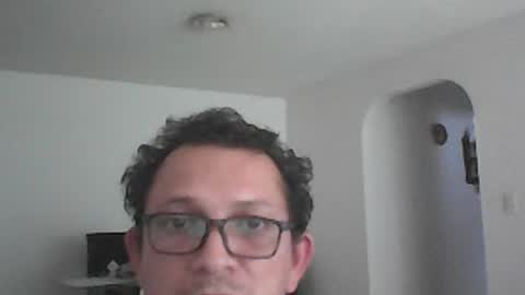 andresfloga online show from June 15, 7:01 pm