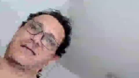 andresfloga online show from August 9, 5:14 pm