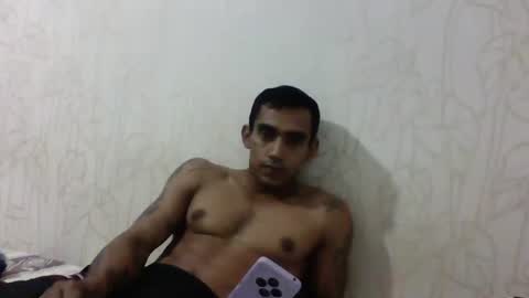 andresfmc1997 online show from August 2, 9:49 am