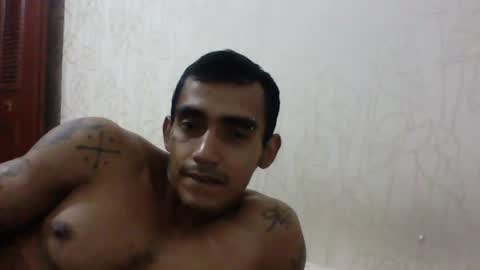 andresfmc1997 online show from August 2, 6:48 pm