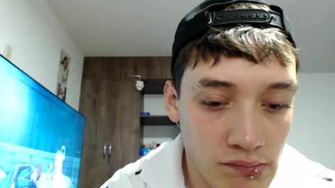 andreshot2026 online show from August 12, 1:08 am