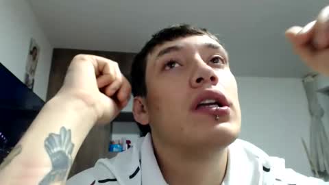 andreshot2026 online show from August 12, 4:26 am