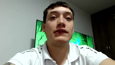 andreshot2026 online show from August 12, 5:32 am