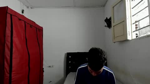 andrew_2811 online show from May 8, 5:48 pm
