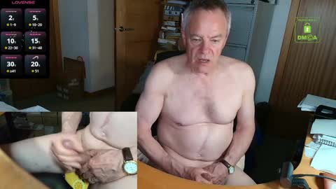 Andrew online show from May 11, 10:45 pm