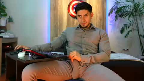 Andrew online show from July 25, 4:05 am