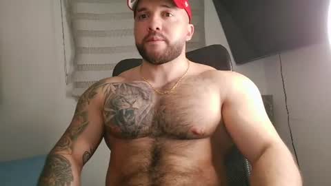 andrew_holden__ online show from August 6, 2:21 am