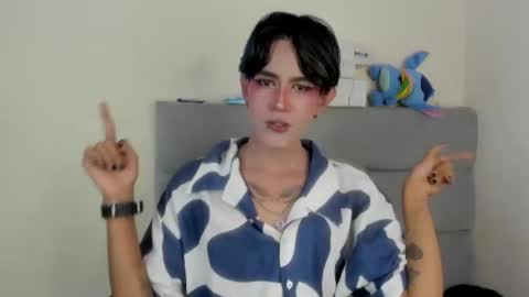 ANDREW independent model online show from July 6, 5:27 pm