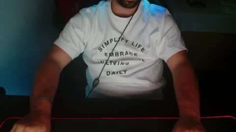 andrewadam8504 online show from August 17, 9:53 pm