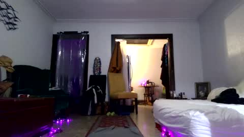 andrewgennie online show from July 30, 6:21 am