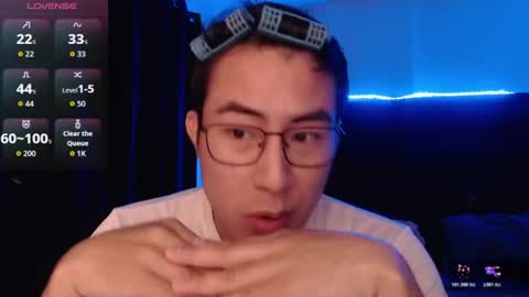andrewmhilton_ online show from July 29, 3:24 am