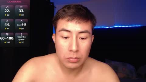 andrewmhilton_ online show from August 10, 7:32 am