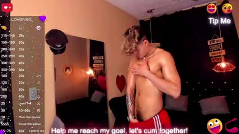 andrius_24 online show from July 4, 2:36 am
